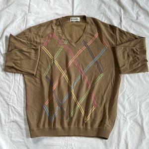 St. Croix Shop V-neck Sweater; geometric design; Size XL